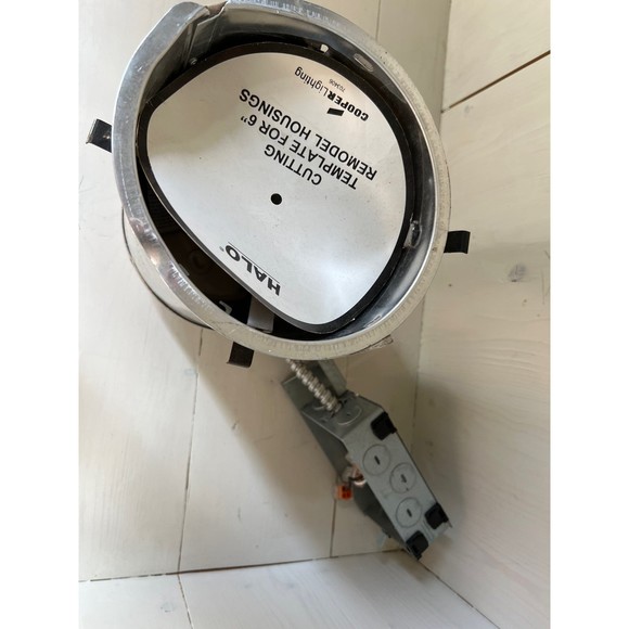 H750 6 in. Aluminum Recessed Lighting Housing for Remodel Ceiling Lights - Picture 2 of 5